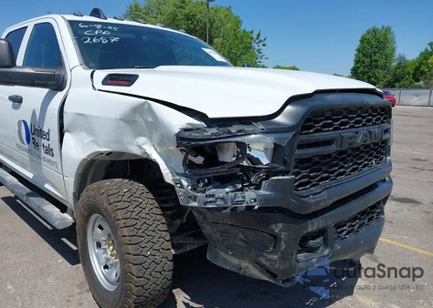 2023 Ram 2500 Tradesman 4X4 6'4 Box z USA, uszkodzony, nr VIN 3C6UR5CJ3PG558687